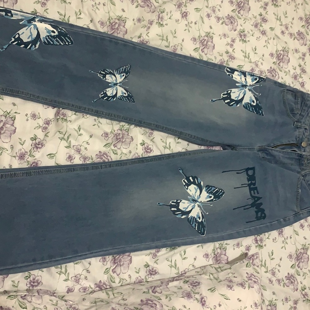 High waisted Letter and Butterfly Graphic Jeans